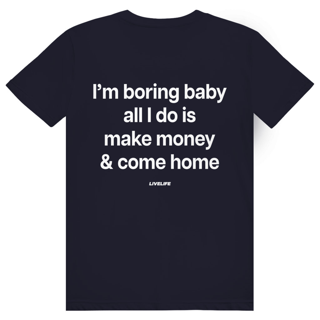 I'm Boring Baby - Charmantes Anti Hype Statement - Premium Bio Unisex (Rückendruck) T-Shirt