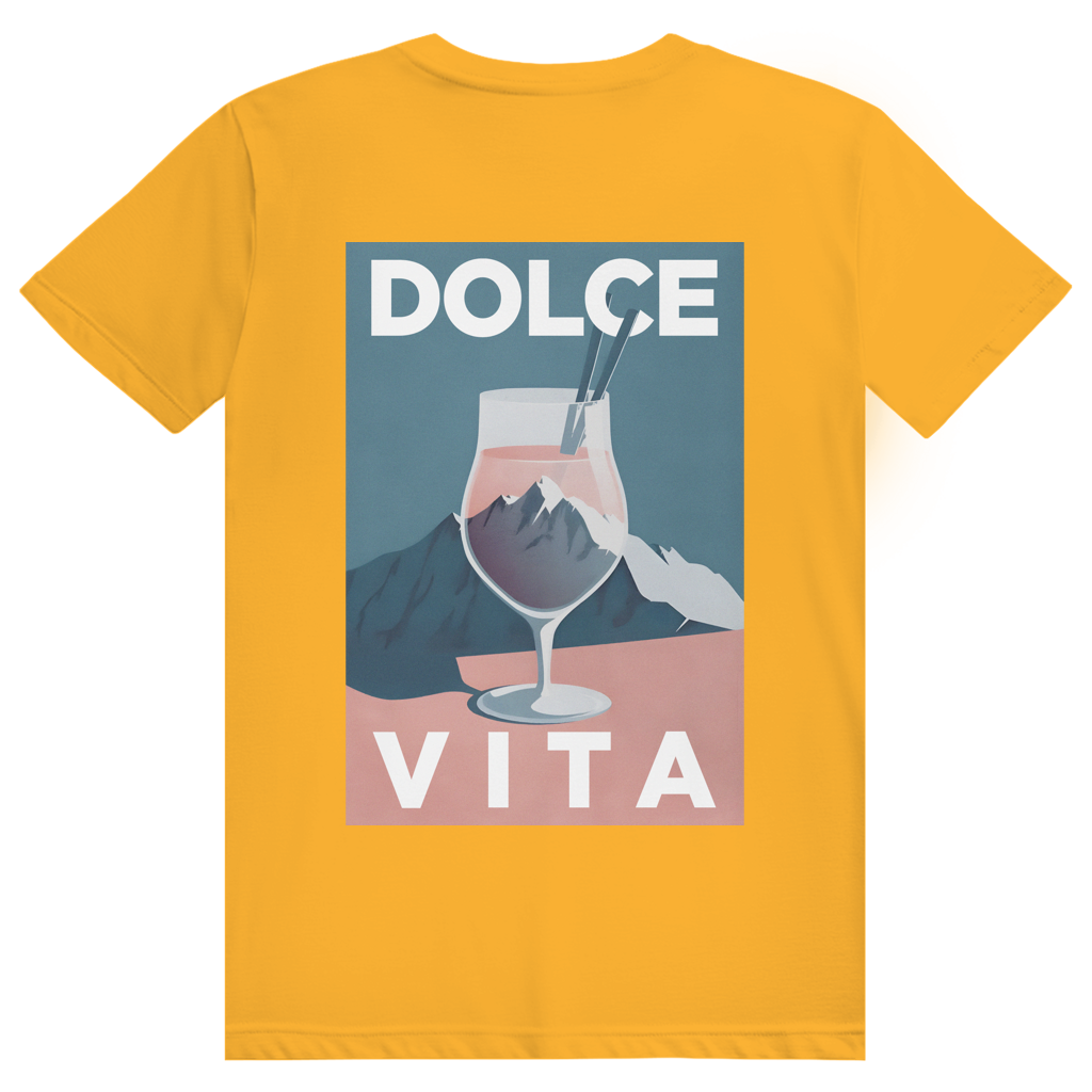Dolce Vita Mountain Spritz - Ästhetisches Berge, Après Ski & Spritz Design - Premium Bio Unisex (Rückendruck) T-Shirt